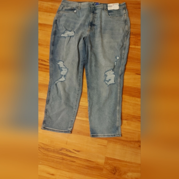 Ladies' Arizona Jean Co Mildly Distressed Denim - Picture 13 of 16